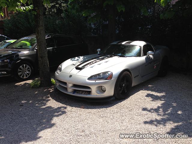 Dodge Viper spotted in Garda lake, Italy