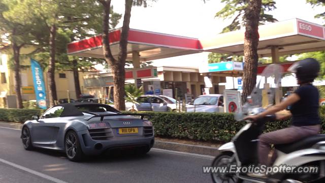 Audi R8 spotted in Garda lake, Italy