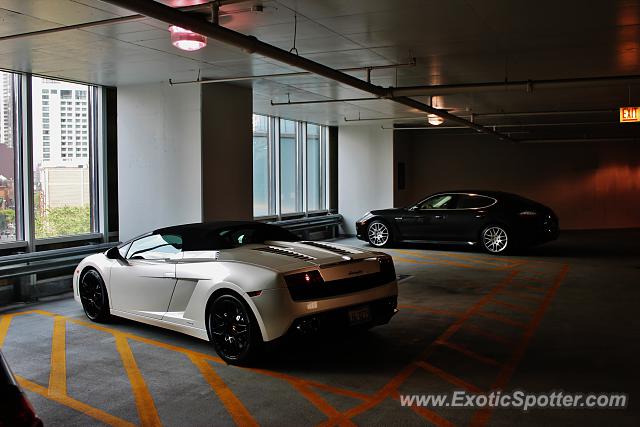 Lamborghini Gallardo spotted in Chicago, Illinois