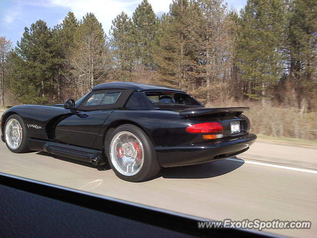 Dodge Viper spotted in Peoria, Illinois