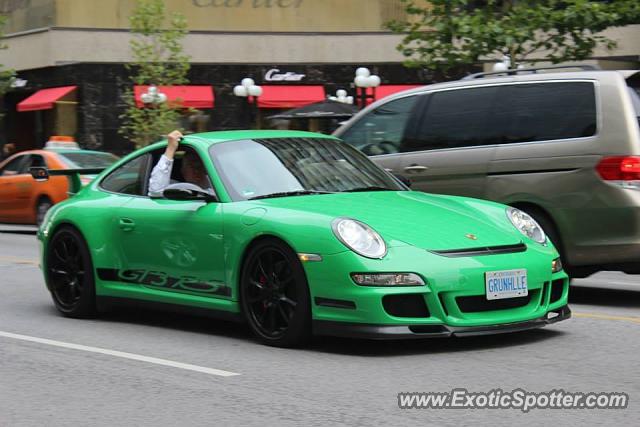 Porsche 911 GT3 spotted in Toronto, Canada