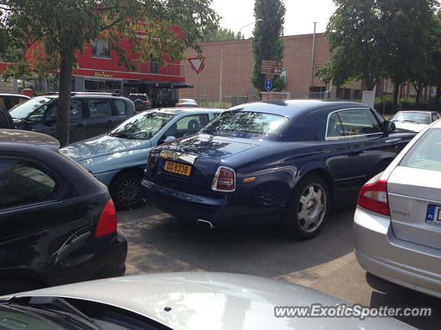 Rolls Royce Phantom spotted in Maranello, Italy