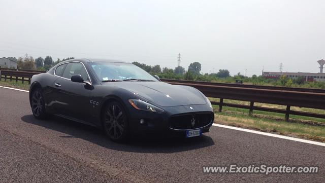 Maserati GranTurismo spotted in Highway, Italy