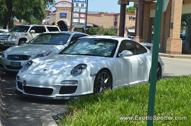 Porsche 911 GT3 spotted in Dallas, Texas