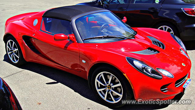 Lotus Elise spotted in Watkins Glen, New York