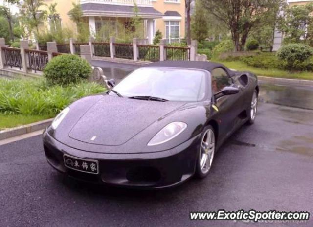 Ferrari F430 spotted in Zhejiang, China