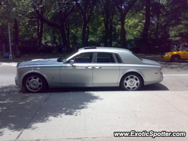 Rolls Royce Phantom spotted in Manhattan, New York