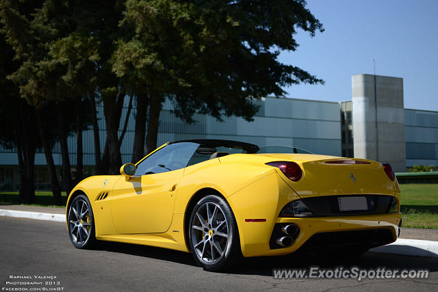 Ferrari California spotted in Brasilia, Brazil