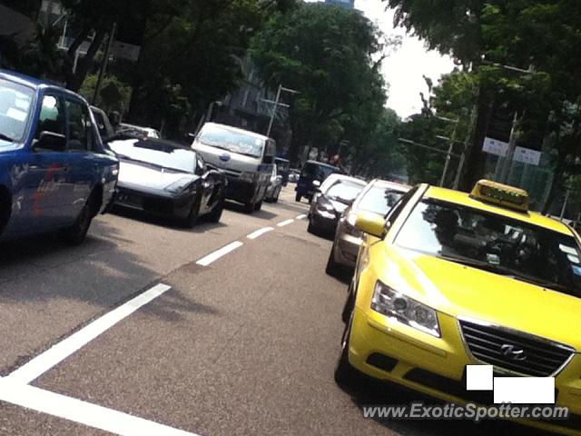 Lamborghini Gallardo spotted in Habib, Singapore