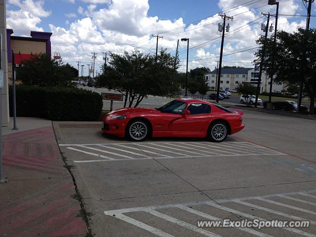 Dodge Viper spotted in Forth Worth, Texas