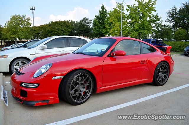 Porsche 911 GT3 spotted in Dallas, Texas