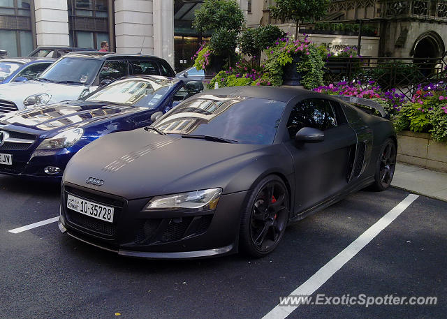 Audi R8 spotted in London, United Kingdom