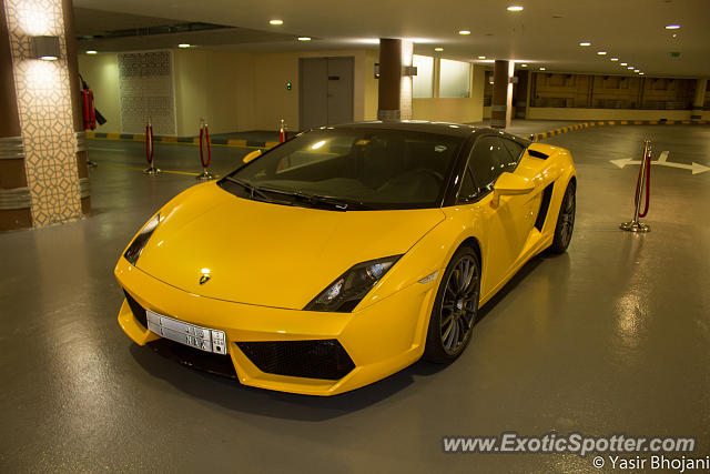 Lamborghini Gallardo spotted in Dubai, United Arab Emirates