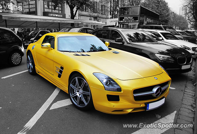 Mercedes SLS AMG spotted in Düsseldorf, Germany