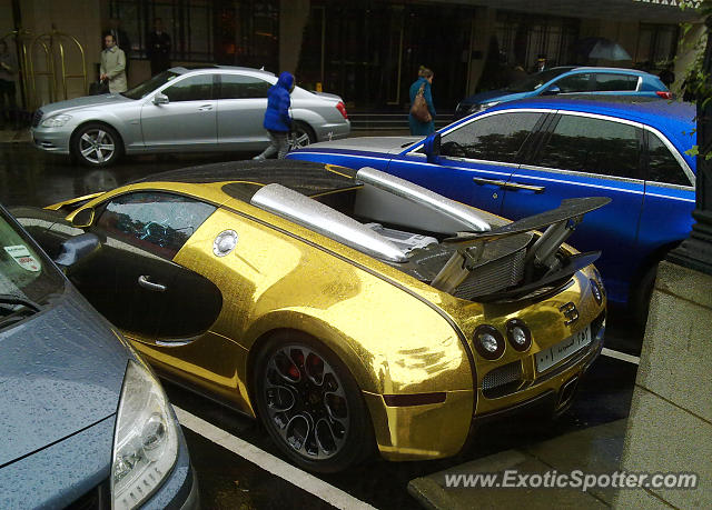 Bugatti Veyron spotted in London, United Kingdom