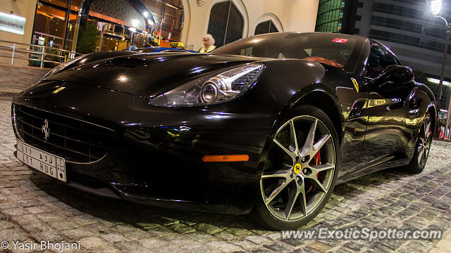 Ferrari California spotted in Dubai, United Arab Emirates