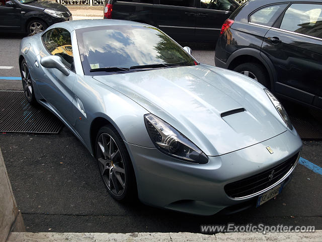 Ferrari California spotted in Cernobbio, Italy