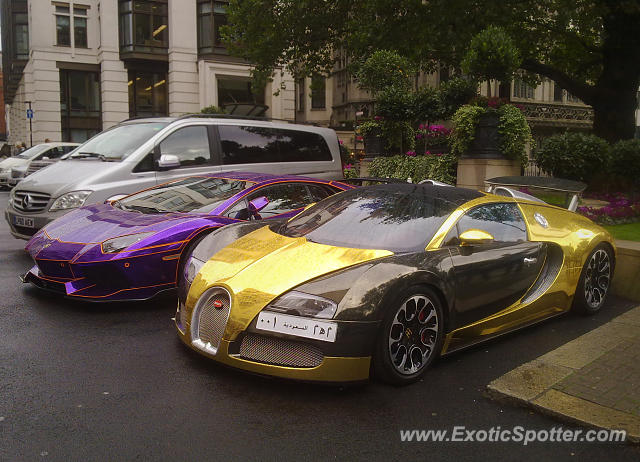 Bugatti Veyron spotted in London, United Kingdom