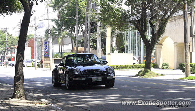 Porsche 911 spotted in São Paulo, Brazil