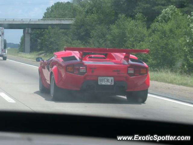 Lamborghini Countach spotted in Alpharetta, Georgia