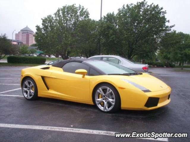 Lamborghini Gallardo spotted in Overland Park, Kansas