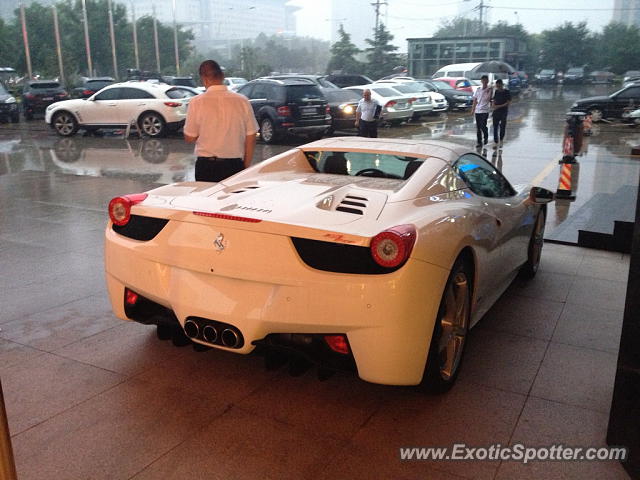 Ferrari 458 Italia spotted in Zhengzhou,Henan, China