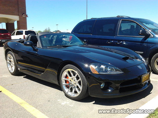 Dodge Viper spotted in Webster, New York