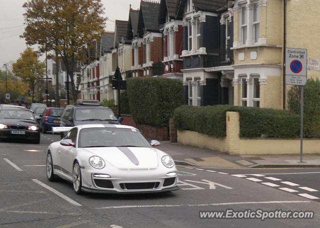 Porsche 911 GT3 spotted in London, United Kingdom