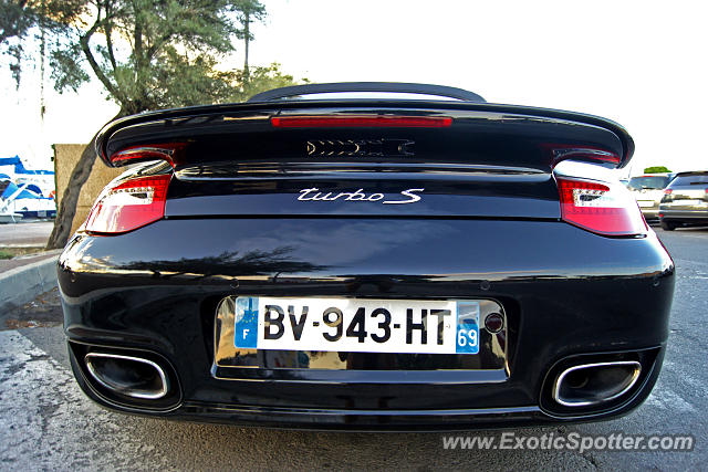 Porsche 911 spotted in St. tropez, France