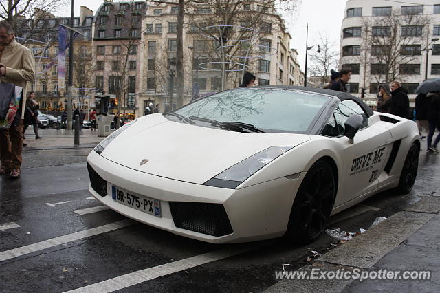 Lamborghini Gallardo spotted in Paris, France