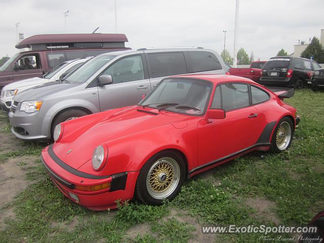 Porsche 911 Turbo spotted in Trois-Rivières, Canada