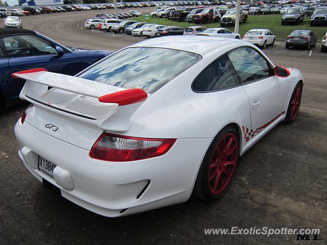 Porsche 911 GT3 spotted in Trois-Rivières, Canada