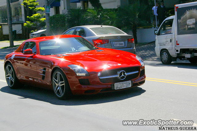 Mercedes SLS AMG spotted in São Paulo, Brazil