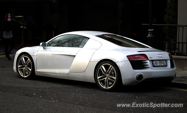 Audi R8 spotted in London, United Kingdom