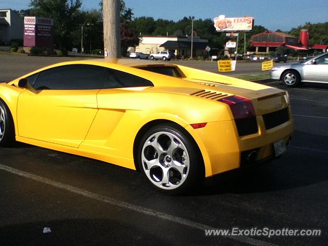 Lamborghini Gallardo spotted in Knoxville, Tennessee