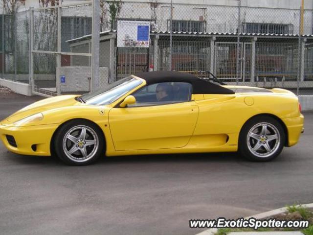 Ferrari 360 Modena spotted in Pordenone, Italy