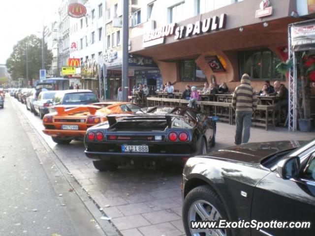 Lamborghini Diablo spotted in Hamburg, Germany