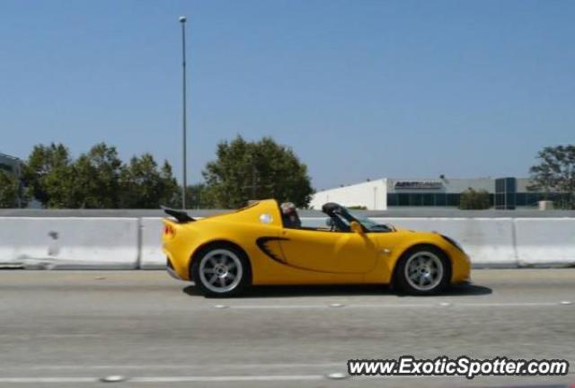 Lotus Elise spotted in Los Angeles, California