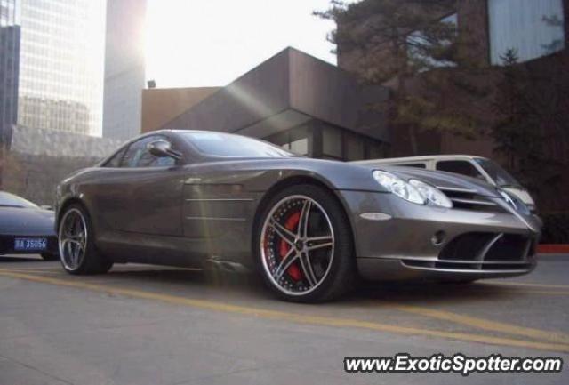 Mercedes SLR spotted in Beijing, China