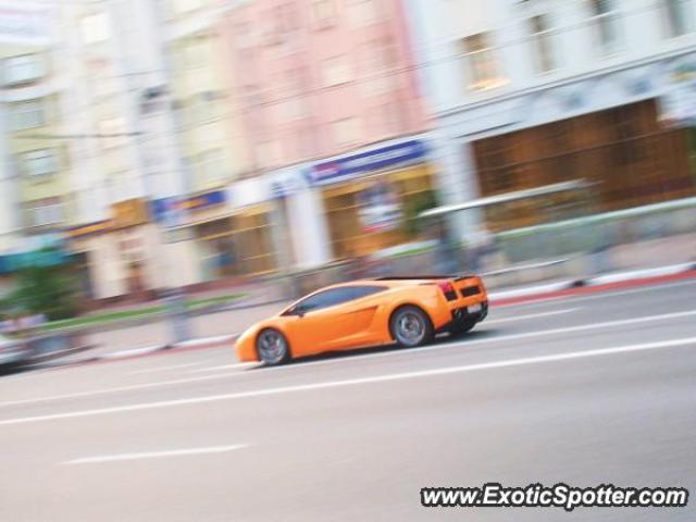 Lamborghini Gallardo spotted in Moscow, Russia