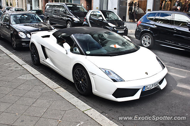 Lamborghini Gallardo spotted in Düsseldorf, Germany