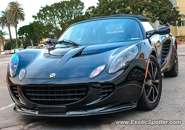 Lotus Elise spotted in La Jolla, California