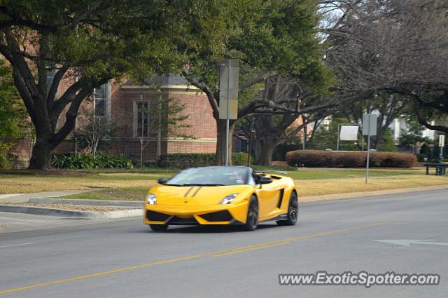 Lamborghini Gallardo spotted in Dallas, Texas