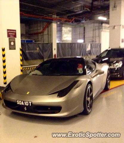 Ferrari 458 Italia spotted in Singapore, Singapore