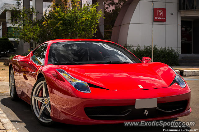 Ferrari 458 Italia spotted in Brasília, Brazil