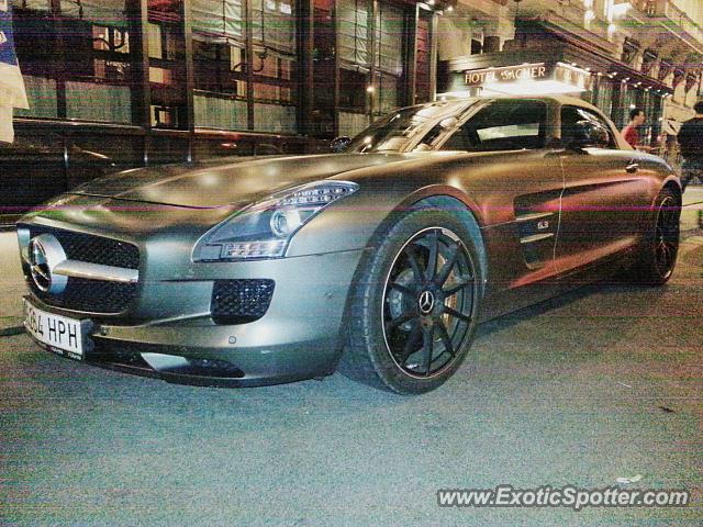 Mercedes SLS AMG spotted in Vienna, Austria