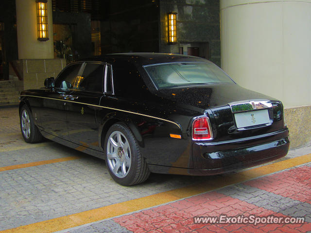 Rolls Royce Phantom spotted in Kuala Lumpur, Malaysia