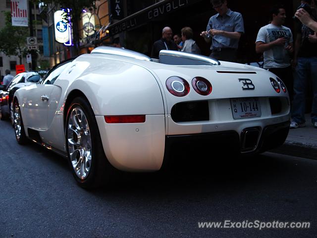 Bugatti Veyron spotted in Montreal, Canada