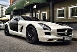 Mercedes SLS AMG