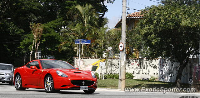 Ferrari California spotted in São Paulo, Brazil